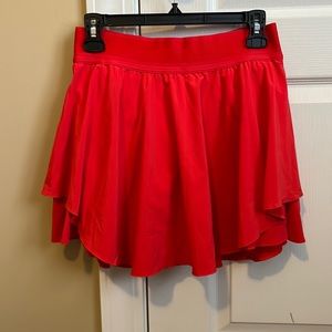 Lululemon, court rival HR skirt, red, size 6